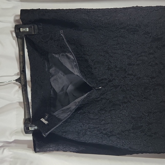 Black Lace mini skirt size 10 by Express - Picture 9 of 14